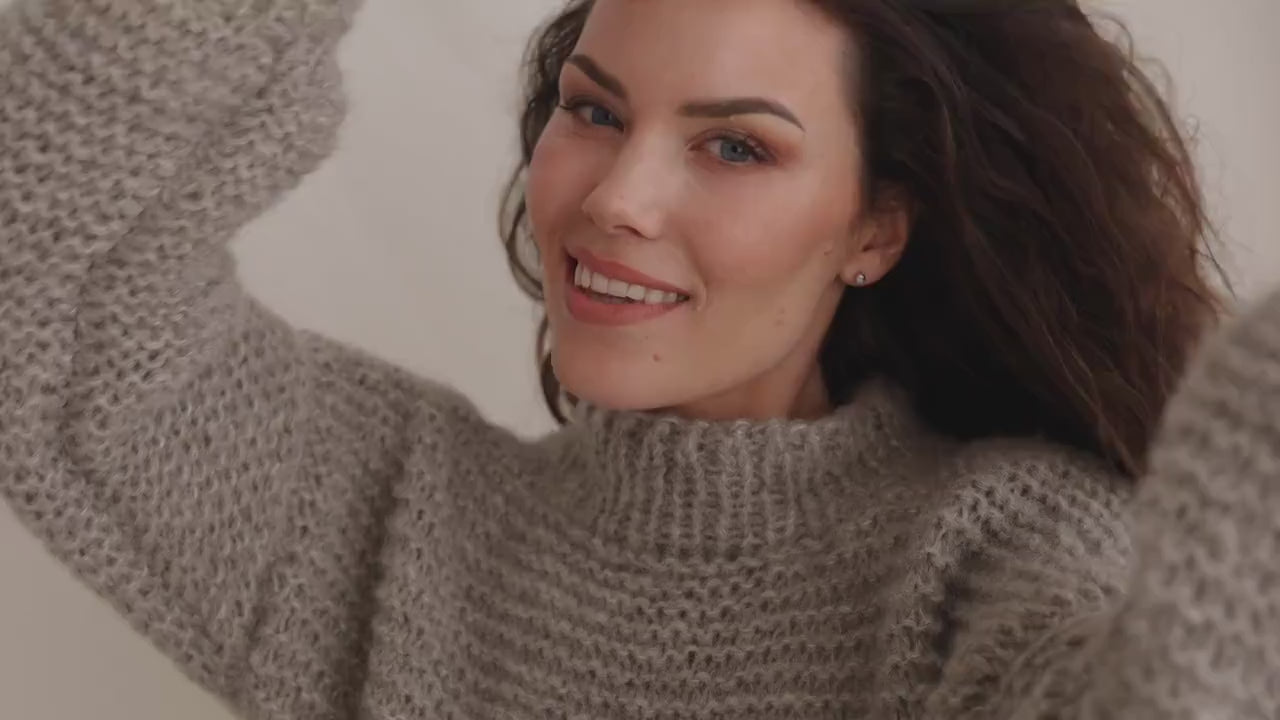 Light Gray Cable Knit Sweater, Relaxed Fit Jumper, Grey Alpaca Pullover, Chunky Knit Wool Sweater, Knitted Jumper, Oversized Woman Sweater