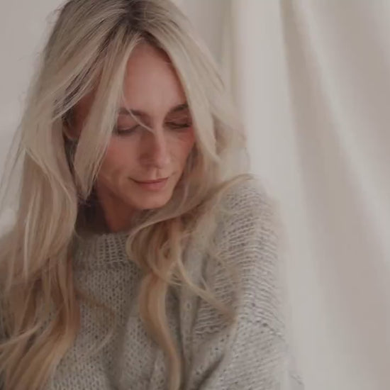 Light Gray Mohair Sweater, Fuzzy Alpaca Pullover, Relaxed Fit Alpaca Jumper, Fluffy Mohair Pullover, Cable Knit Grey Sweater, Loose Sweater