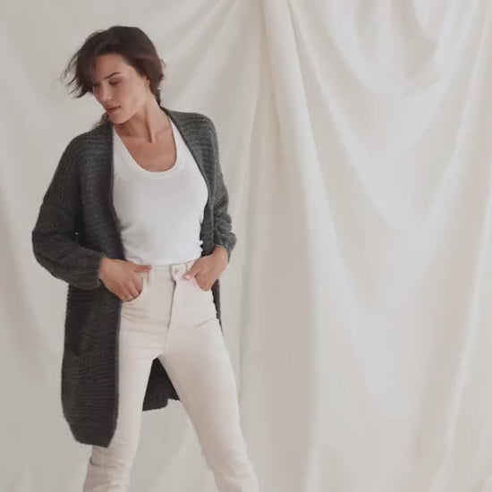 Gray Oversized Alpaca Cardigan, Chunky Knit Cardigan With Pockets, Cable Knit Women Sweater, Loose Wool Cardigan, Oversize Sweater In Grey