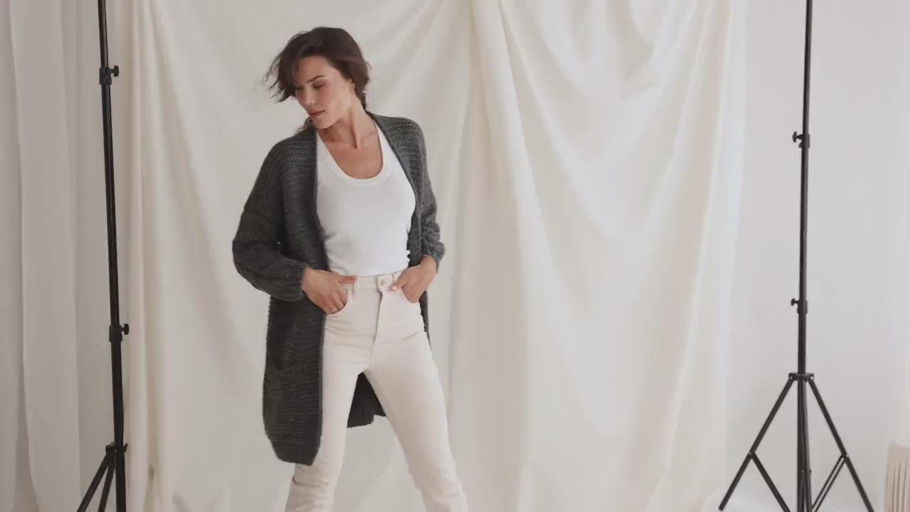 Gray Oversized Alpaca Cardigan, Chunky Knit Cardigan With Pockets, Cable Knit Women Sweater, Loose Wool Cardigan, Oversize Sweater In Grey