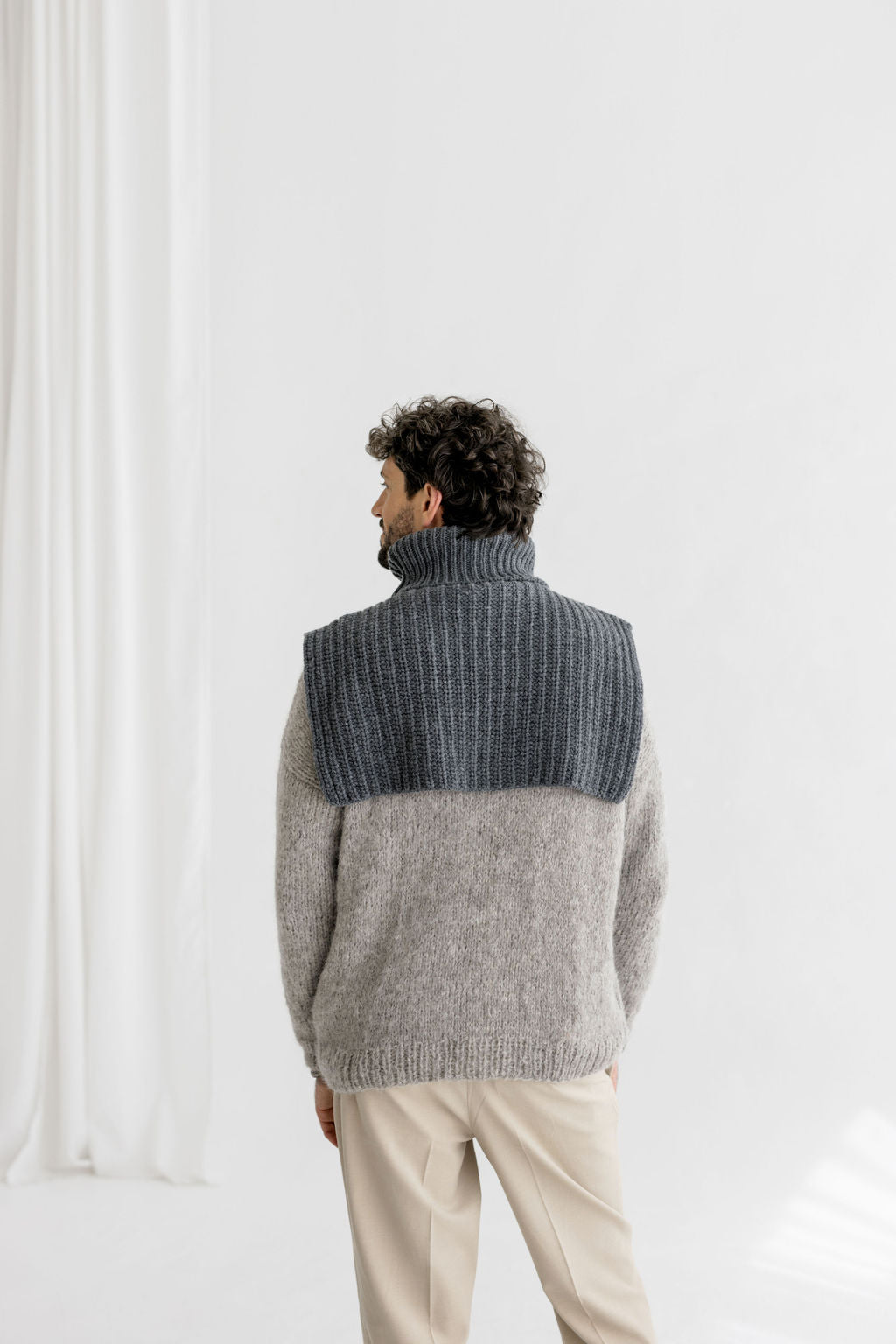 Chunky Knit Gray Merino Wool Men's Neck Warmer, Warm Grey Ribbed Knitted Minimal Fall Winter Scarf, Taupe Unisex Neck Wrap, Gift For Him