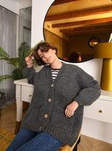 Load image into Gallery viewer, Grey Bottoned Wool Cardigan With Pockets
