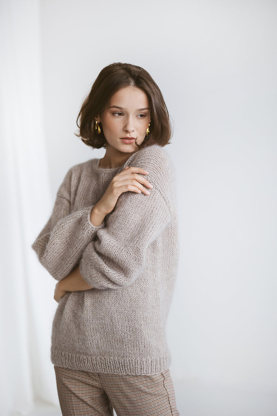 Beige mohair knitted thick sweater, camel alpaca wool blend jumper, taupe fuzzy cable knit pullover, creamy fluffy slightly oversized pull