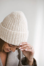 Load image into Gallery viewer, White alpaca beanie
